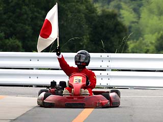 優勝！「チーム９００レーシング」