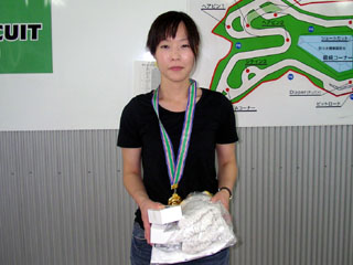 山崎　有里　選手