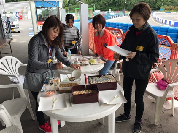 Eトレ！女子　もぐもぐタイム